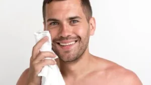 Understanding men’s face cleaning: Essential tips and tricks
